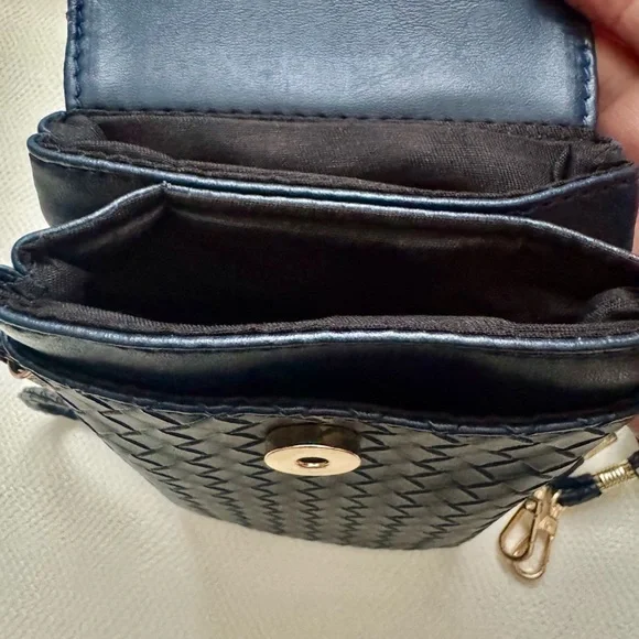 Navy Woven Vegan Leather Crossbody or Wristlet Bag (2 Straps) - Picture 6 of 11